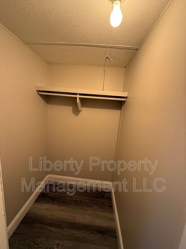 Building Photo - 121 New Hope Cir