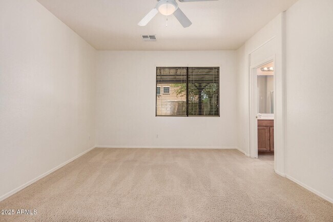 Building Photo - 298 E Diamond Trail