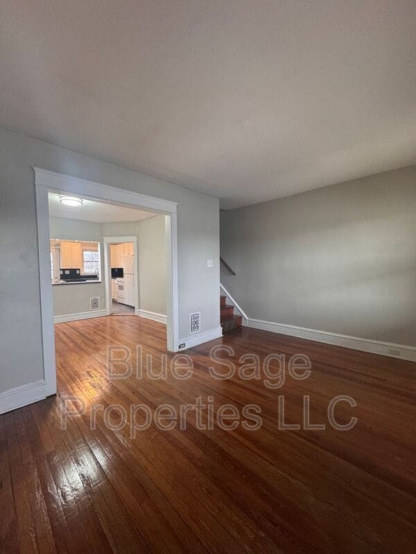 Building Photo - 1411 Lawrence Rd