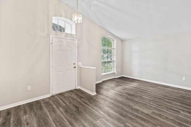 Building Photo - Great Home