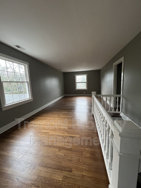 Building Photo - 2512 Campbell St