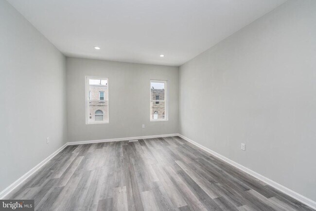 Building Photo - 1733 E Lafayette Ave