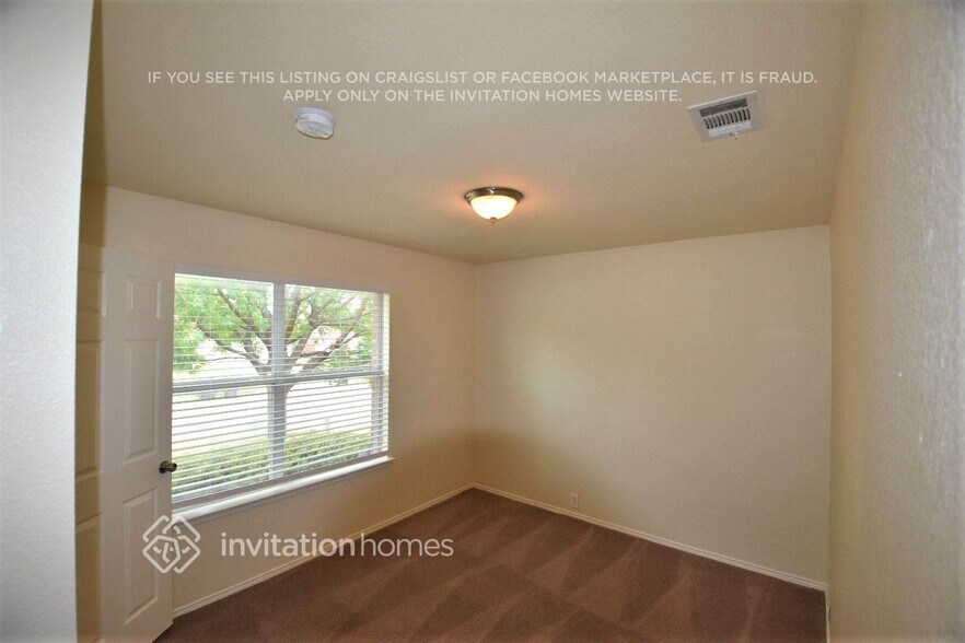 Building Photo - 1805 White Feather Ln