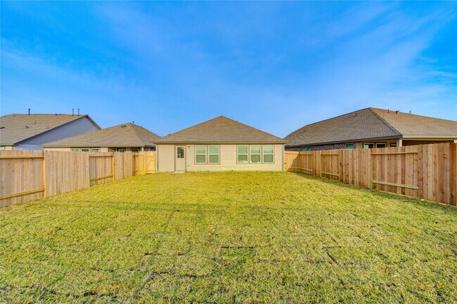 Building Photo - 5607 Rock Head Rnch Trl