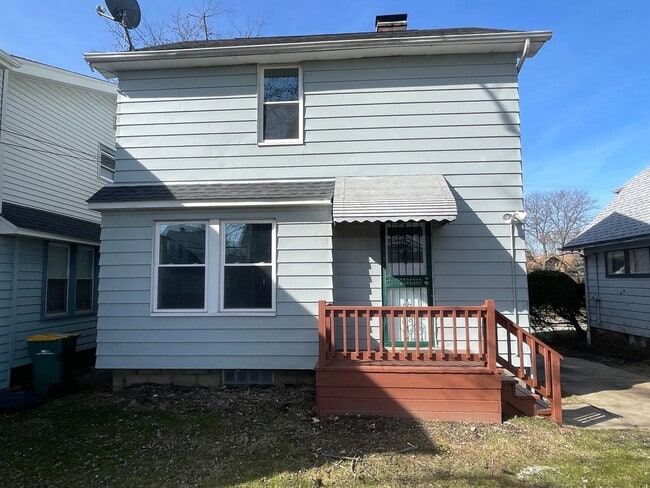 Building Photo - 5233 Anthony St