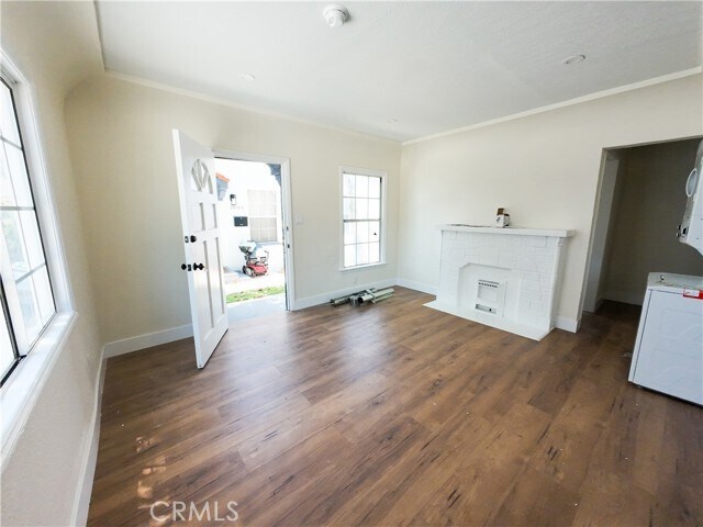 Building Photo - 2814 S Mansfield Ave
