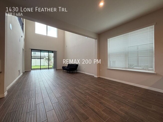 Building Photo - 1430 Lone Feather Trail