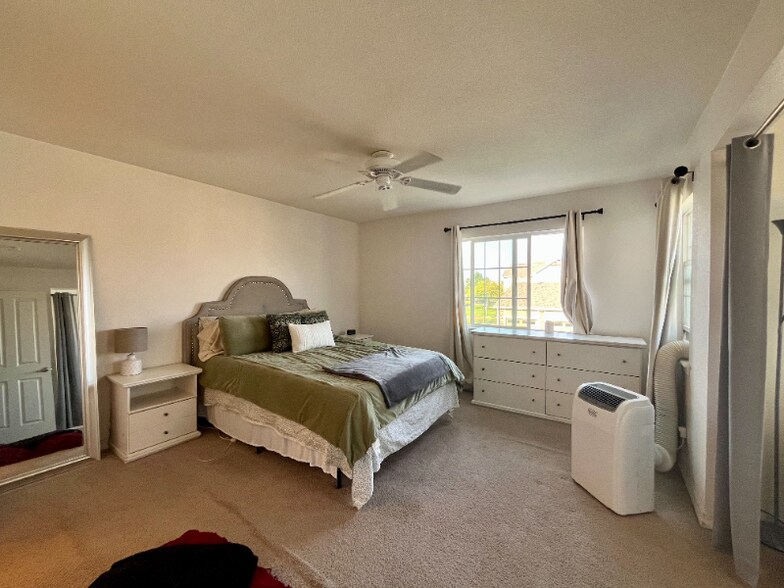 Building Photo - 15800 E 121st Ave