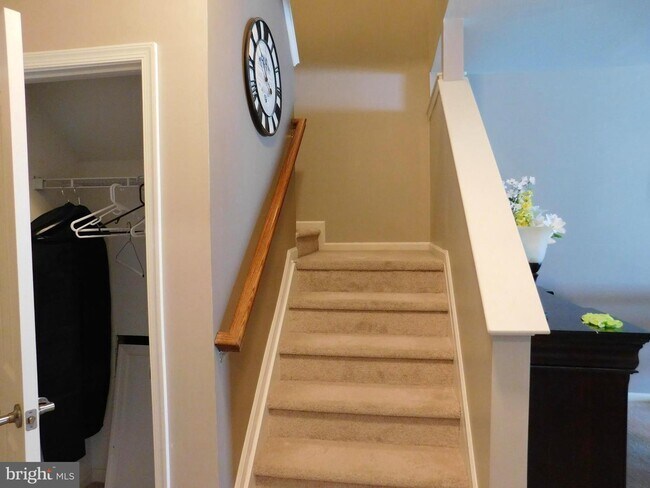 Building Photo - 82 Riverwalk Blvd