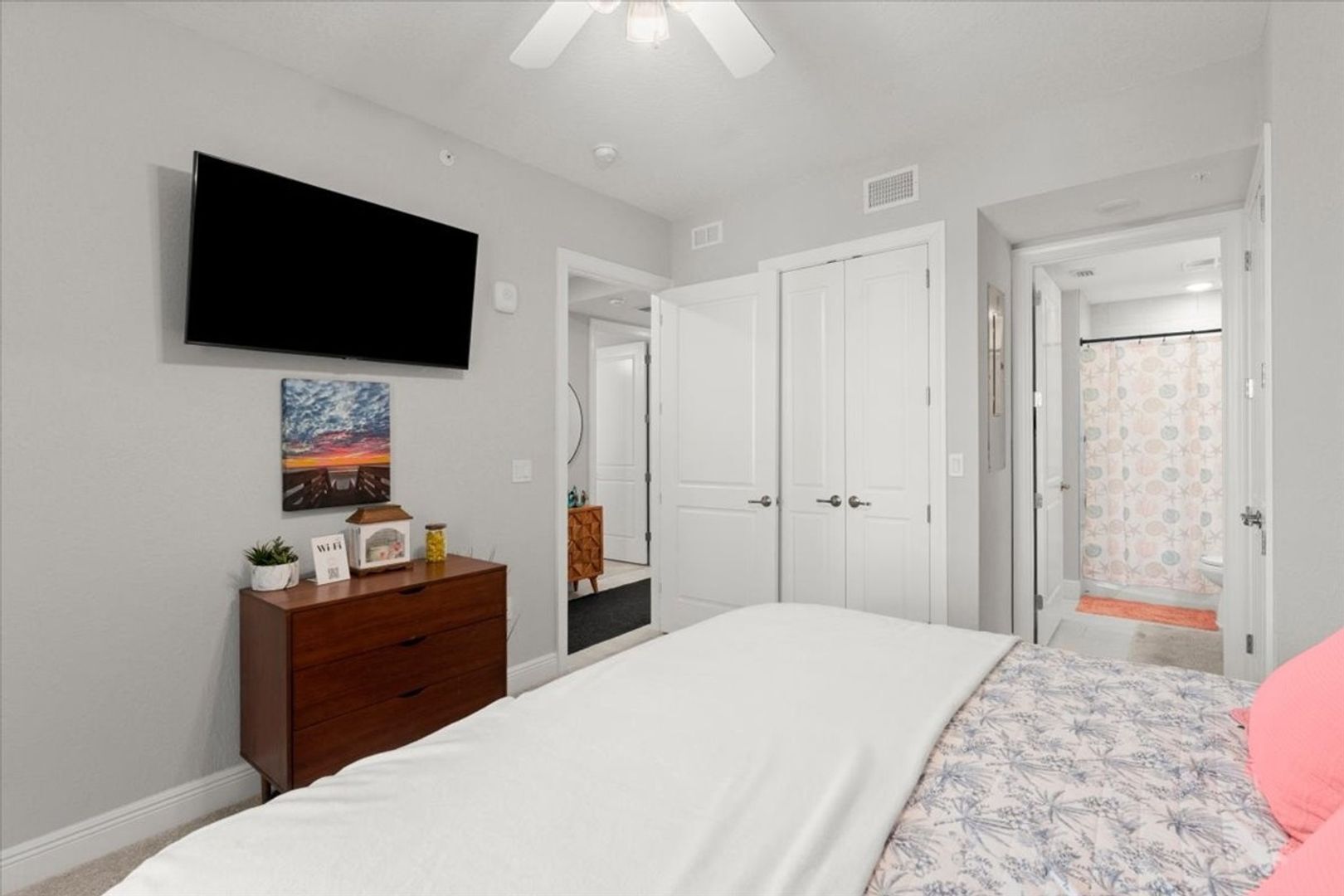 Building Photo - 6 Riverwalk Drive