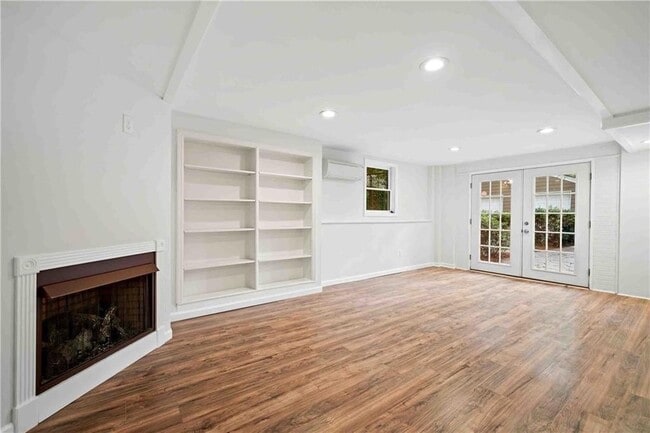 Building Photo - 1850 Ardmore Rd NW