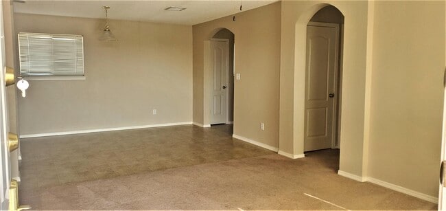 Building Photo - 3408 Blue Earth Ln