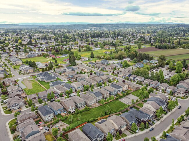 Building Photo - 1124 27th St NW
