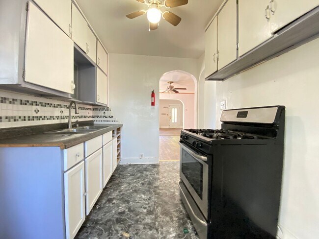 Building Photo - 2BD/1BA In Hammond