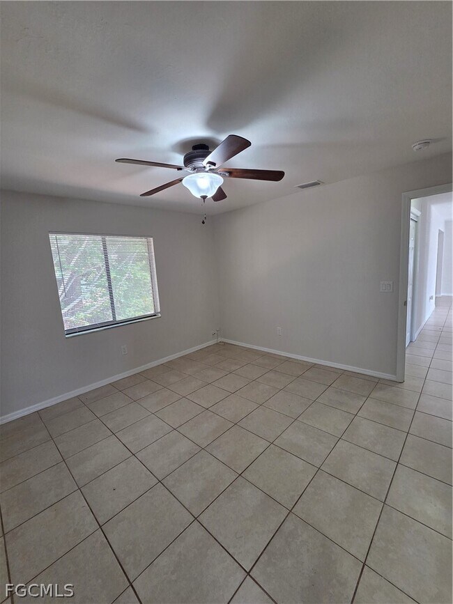 Building Photo - 5868 Littlestone Ct