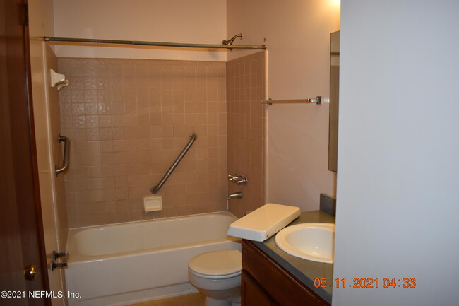 Building Photo - 4328 Melissa Ct W