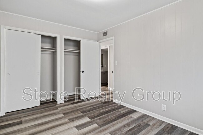 Building Photo - 1800 N 6th 1/2 St