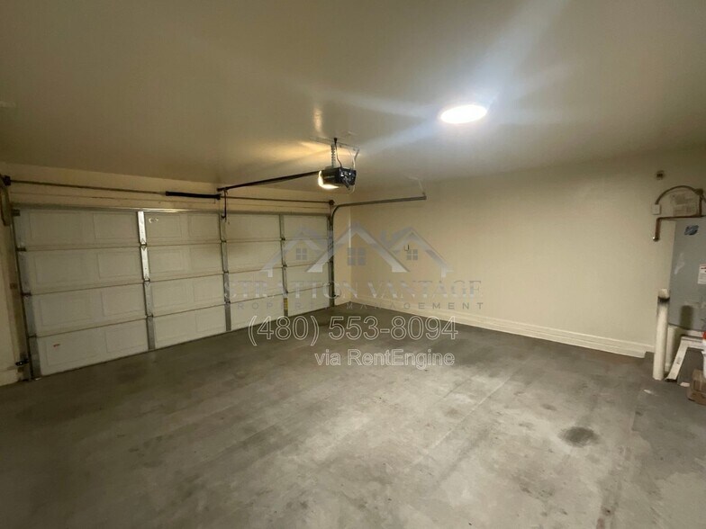 Building Photo - 6524 E Refuge Rd
