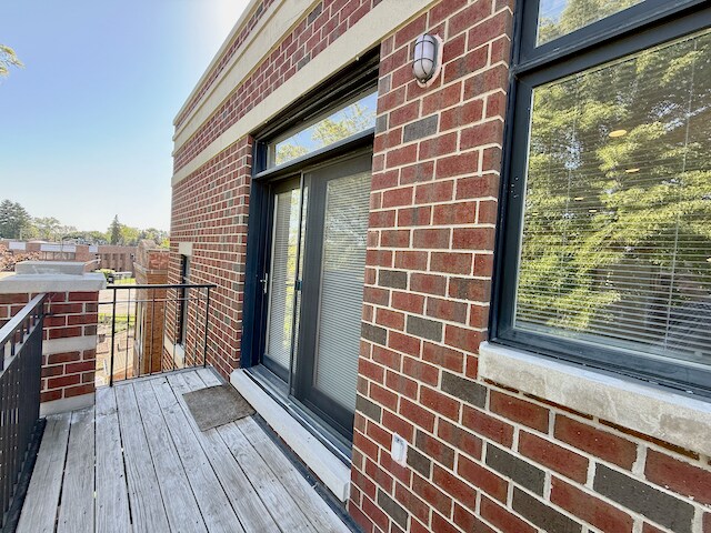 Building Photo - 5558 W Edmunds St