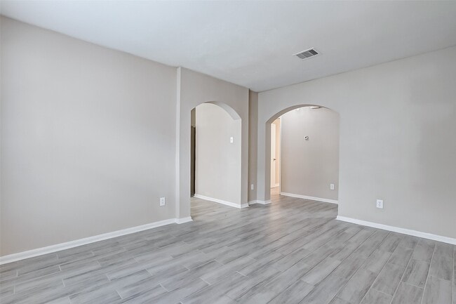 Building Photo - 10822 Cane Grove Ln