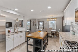Building Photo - 11850 Burnet St