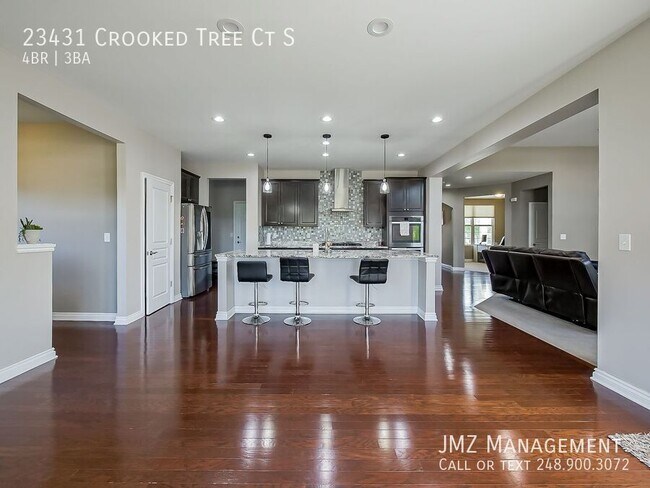 Building Photo - 23431 Crooked Tree Ct S