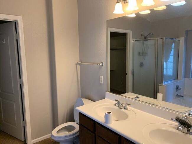 Building Photo - COMING SOON! Beautifu;l 4Bed/2.5Bath, Private Pool Home!