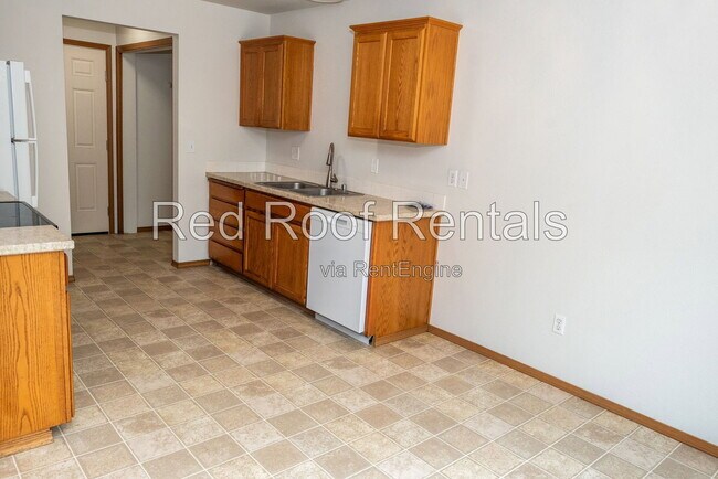 Building Photo - 242 174th St S