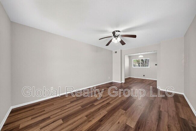 Building Photo - 103 Brettonwood Dr