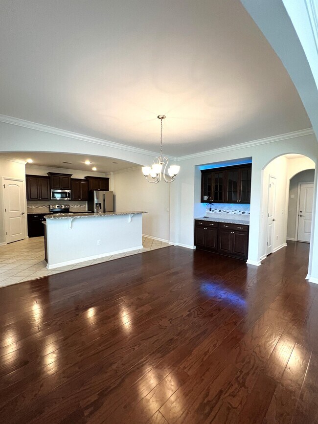 Building Photo - 56 RedWall Cir