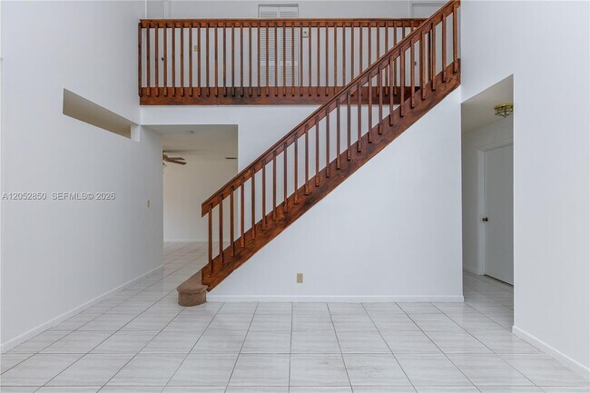 Building Photo - 2592 W Saratoga Dr