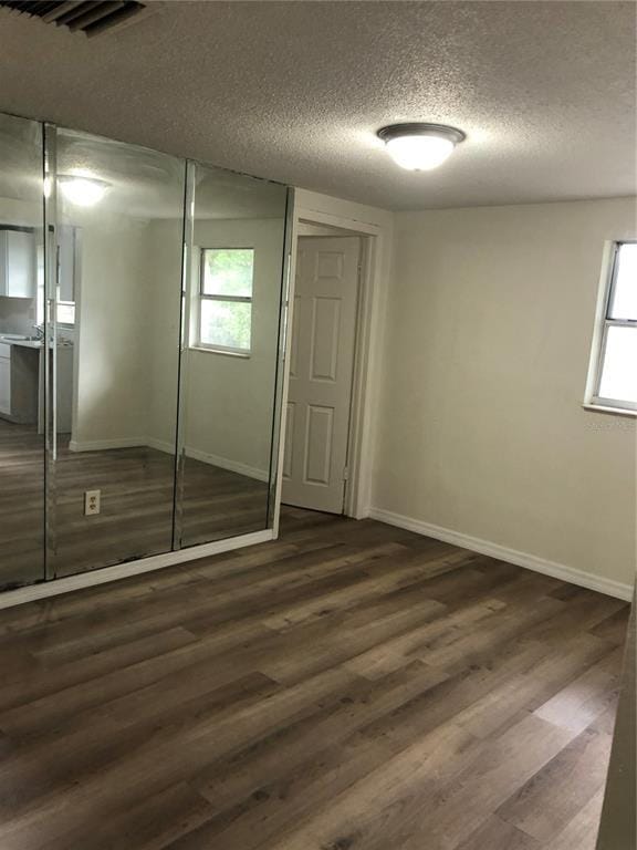 Building Photo - 5706 E 30th Ave