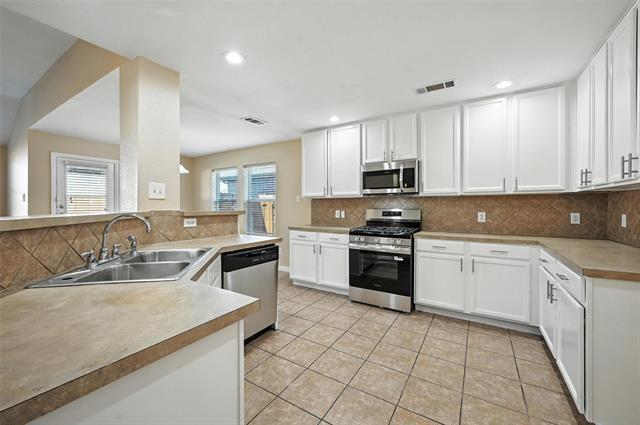 Building Photo - 224 Bluefinch Dr