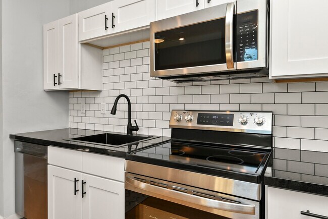 Building Photo - 505 W Grand St