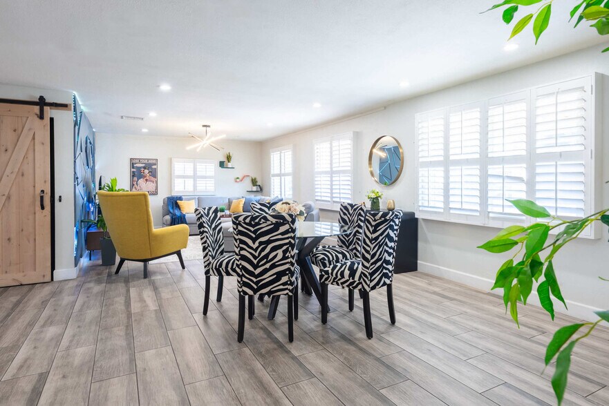 Building Photo - 3502 E Crocus Dr