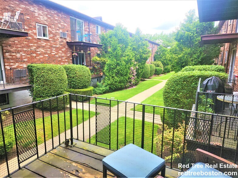 Building Photo - 35 Westgate Rd