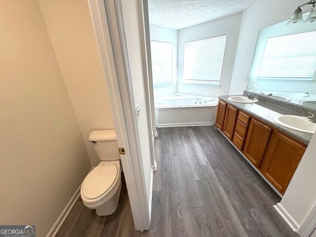 Building Photo - 1730 Bennett Dr