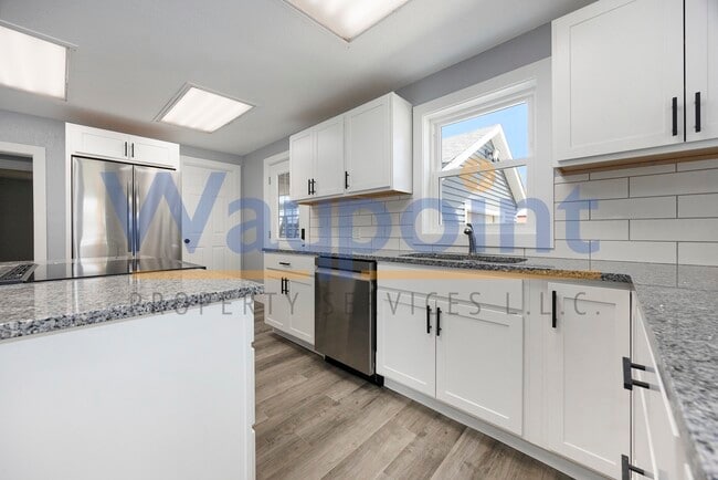 Building Photo - 3800 S Crystal