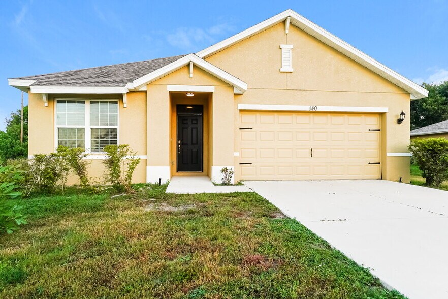 Primary Photo - 140 SE 2nd Pl