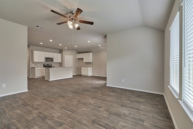 Building Photo - 13868 Rock Island Trl
