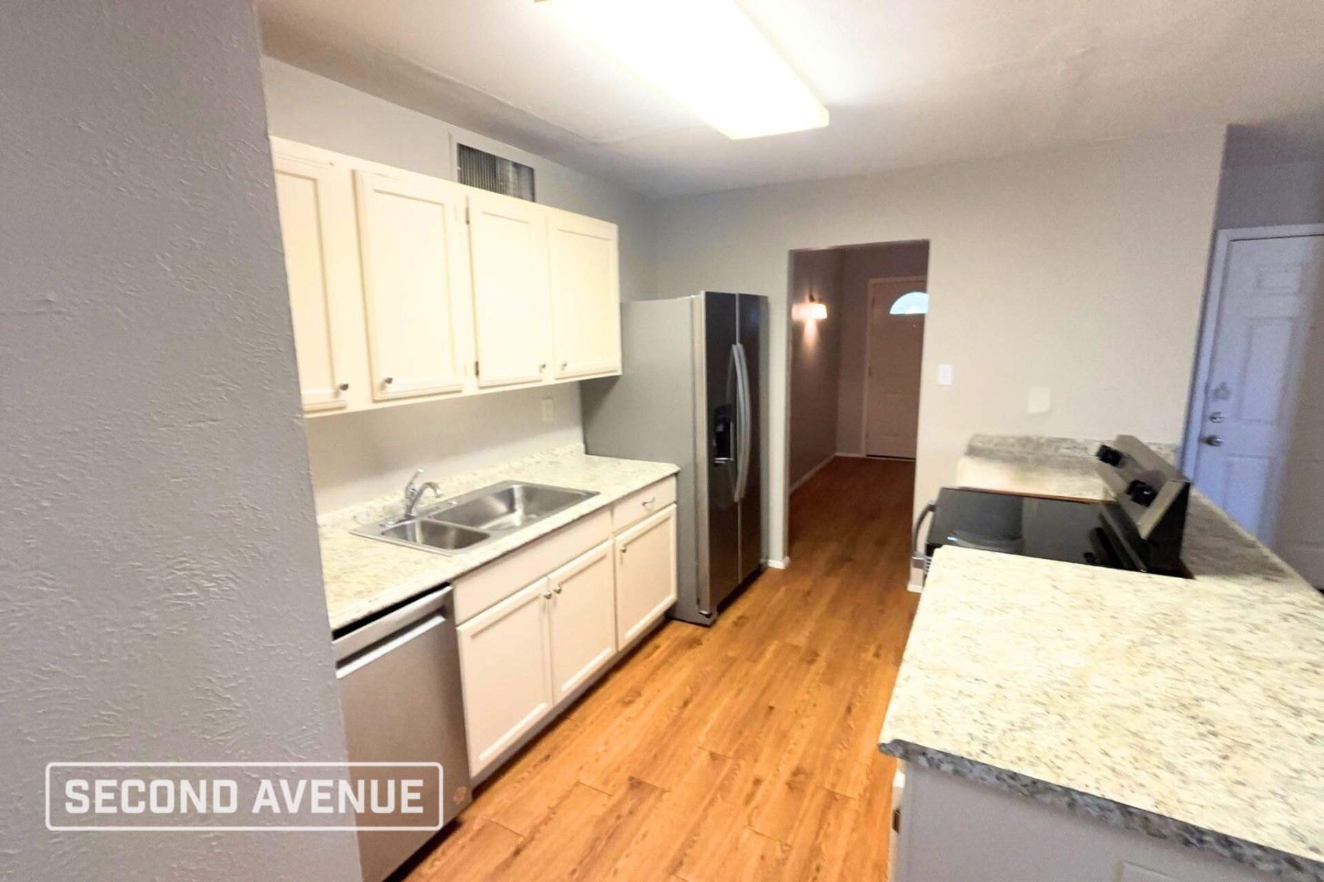 Building Photo - 416 Woodcrest Way