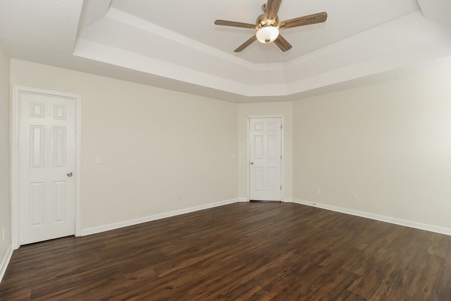 Building Photo - 5023 Serenity Point Ln