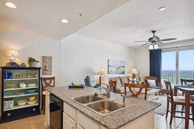 Building Photo - 12011 Front Beach Rd