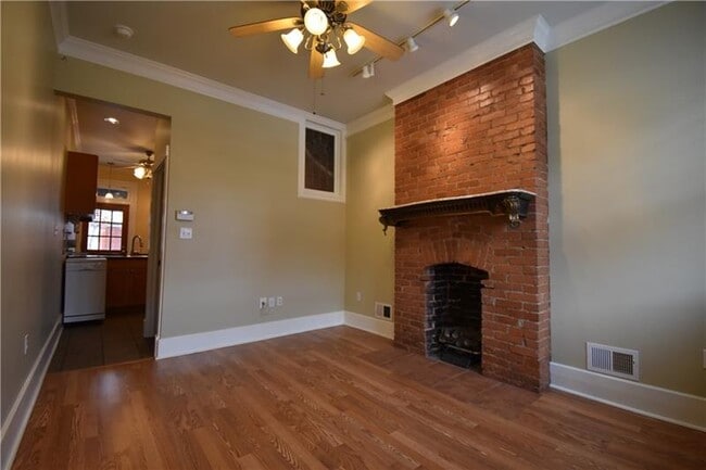 Building Photo - 4214 Post St