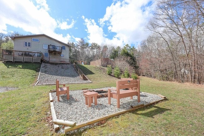 Building Photo - 40 Chemung Rd