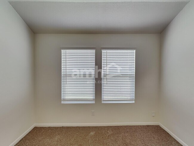 Building Photo - 2705 Iberia Ct