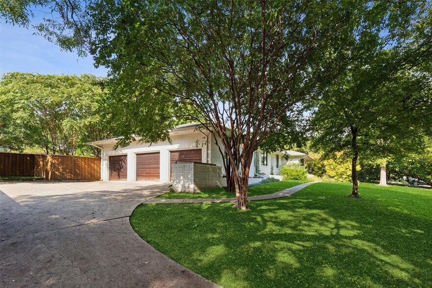Building Photo - 6945 Tokalon Dr