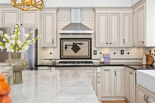 Building Photo - 28401 Via Del Sereno