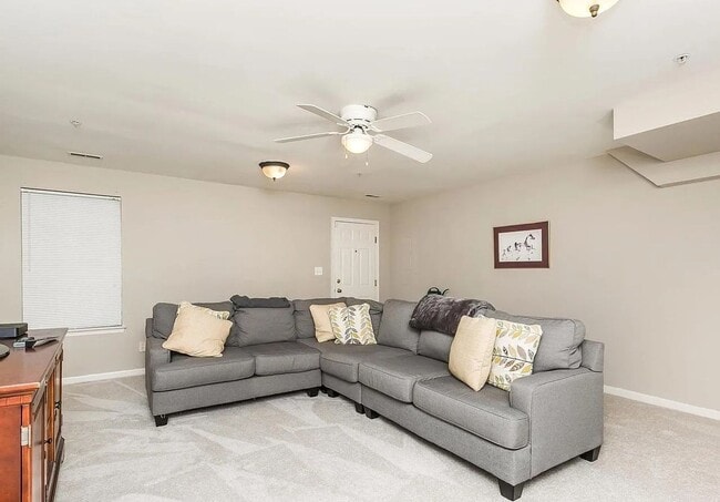Building Photo - Coming Soon – 3BR/4BA End-Unit Townhome wi...