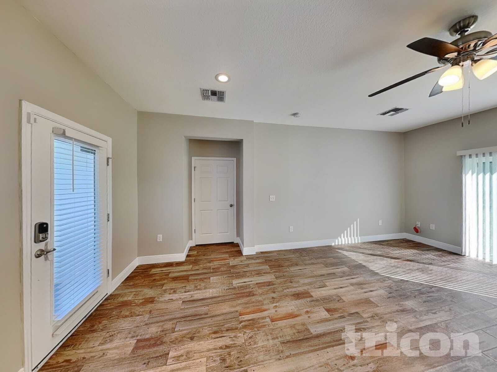 Building Photo - 3321 Buttonwood Ave